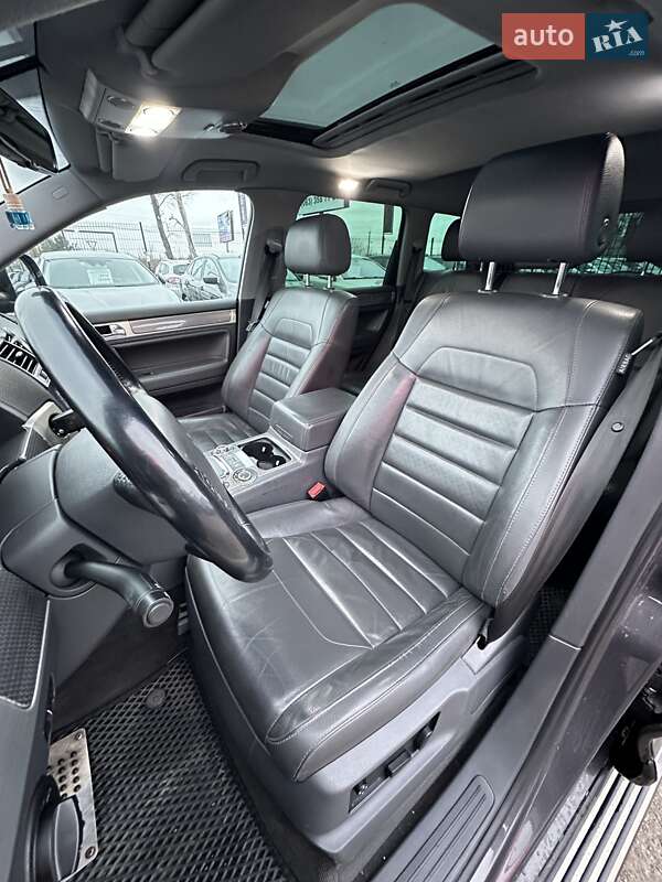 Внедорожник / Кроссовер Volkswagen Touareg 2008 в Белогородке