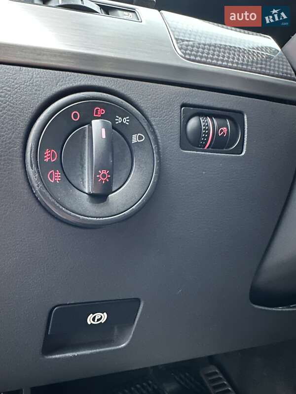 Внедорожник / Кроссовер Volkswagen Touareg 2008 в Белогородке