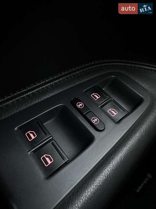 Внедорожник / Кроссовер Volkswagen Touareg 2008 в Белогородке