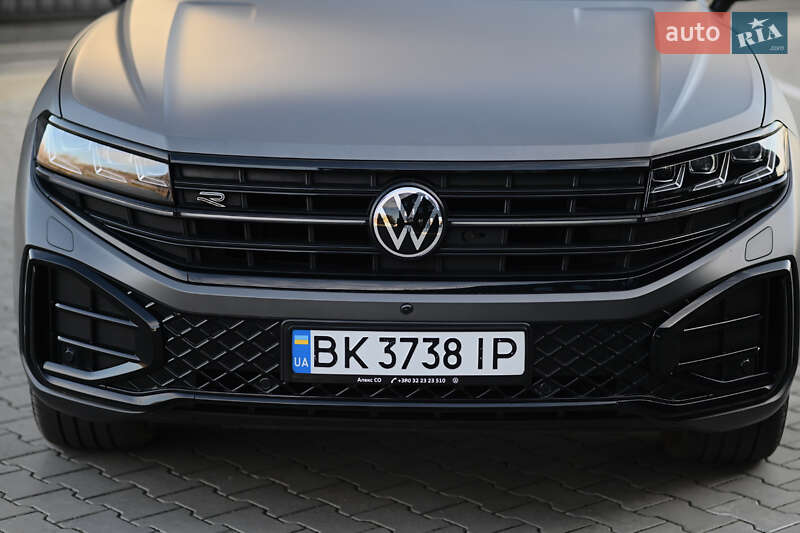 Внедорожник / Кроссовер Volkswagen Touareg 2024 в Ровно