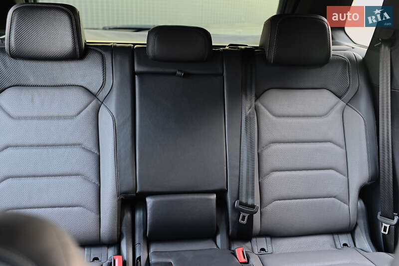 Внедорожник / Кроссовер Volkswagen Touareg 2024 в Ровно