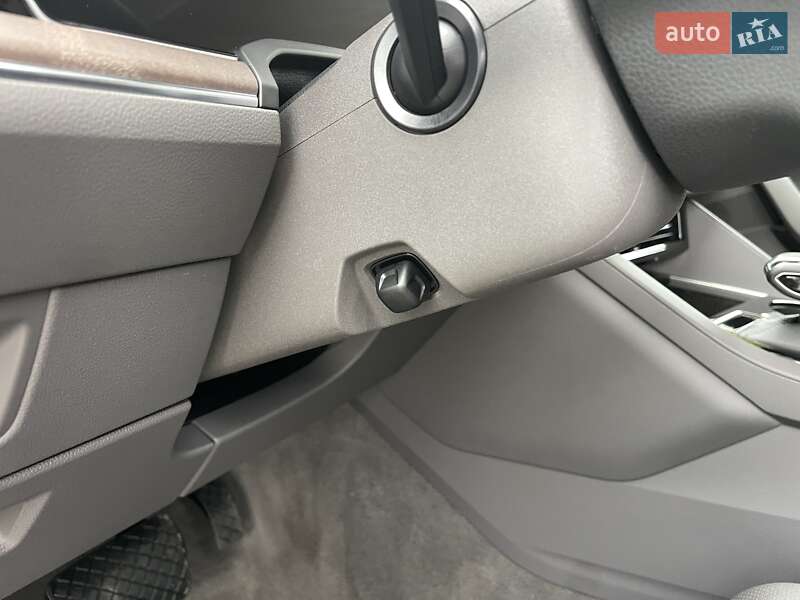 Внедорожник / Кроссовер Volkswagen Touareg 2020 в Киеве фото 29 Внедорожник / Кроссовер Volkswagen Touareg 2020 в Киеве