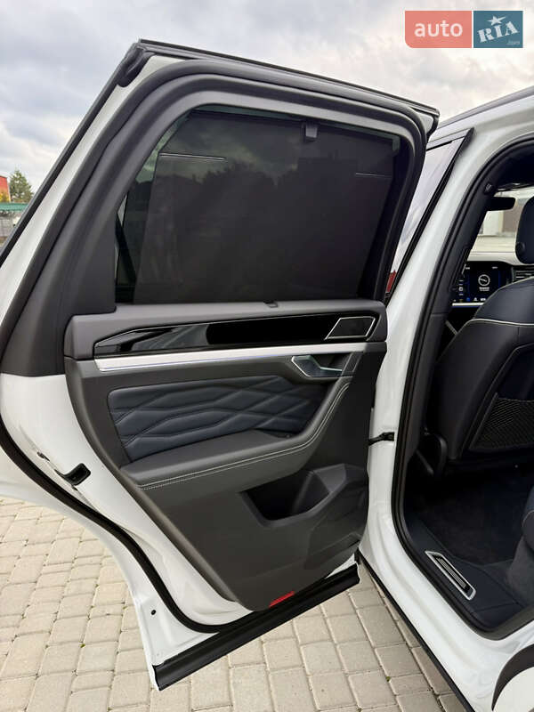 Внедорожник / Кроссовер Volkswagen Touareg 2025 в Одессе