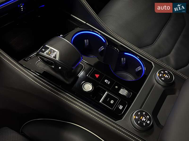 Внедорожник / Кроссовер Volkswagen Touareg 2024 в Тернополе