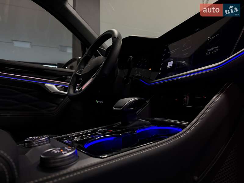 Внедорожник / Кроссовер Volkswagen Touareg 2024 в Тернополе