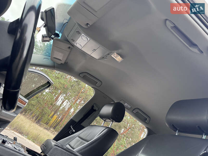 Позашляховик / Кросовер Volkswagen Touareg 2007 в Києві