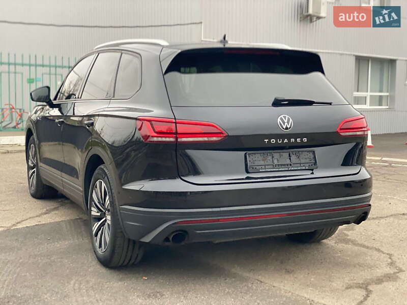 Внедорожник / Кроссовер Volkswagen Touareg 2020 в Киеве