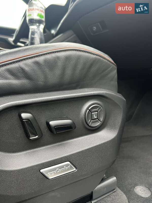 Внедорожник / Кроссовер Volkswagen Touareg 2018 в Львове фото 24 Внедорожник / Кроссовер Volkswagen Touareg 2018 в Львове