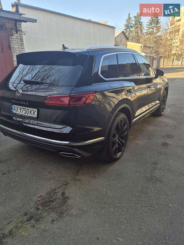 Внедорожник / Кроссовер Volkswagen Touareg 2023 в Киеве