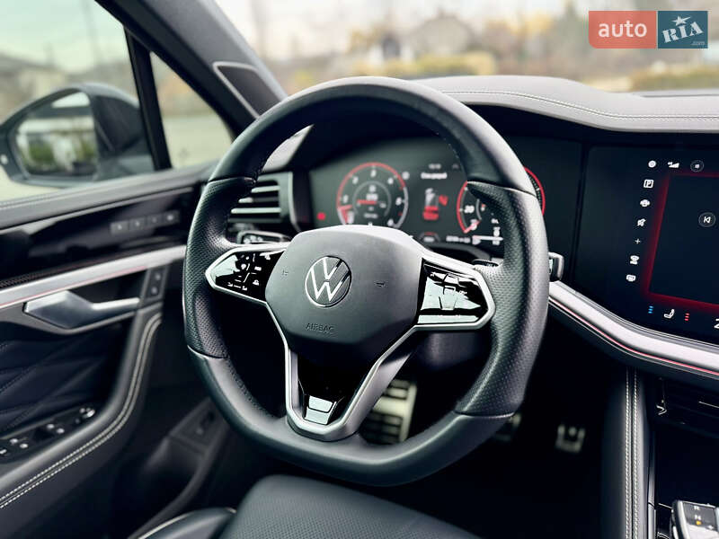 Внедорожник / Кроссовер Volkswagen Touareg 2024 в Иршаве