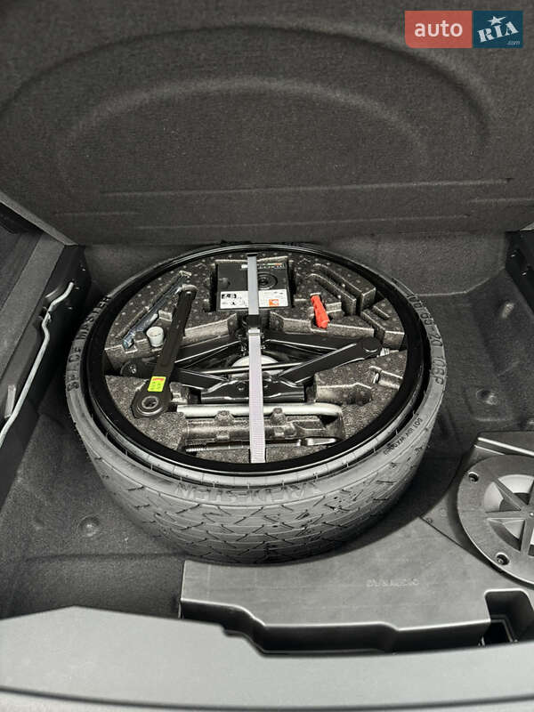 Внедорожник / Кроссовер Volkswagen Touareg 2024 в Иршаве