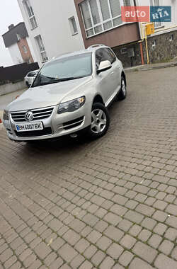 Внедорожник / Кроссовер Volkswagen Touareg 2009 в Львове