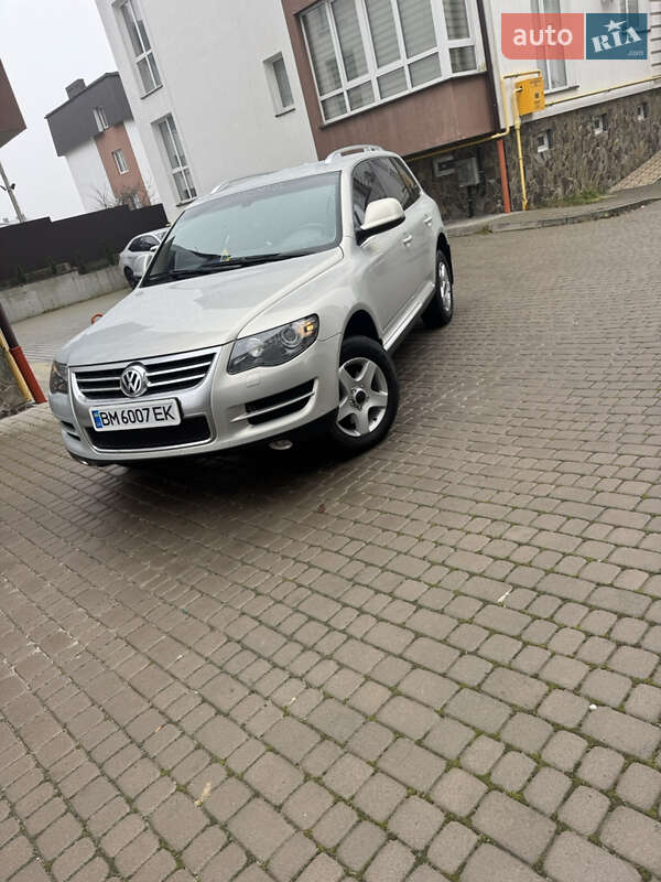 Внедорожник / Кроссовер Volkswagen Touareg 2009 в Львове