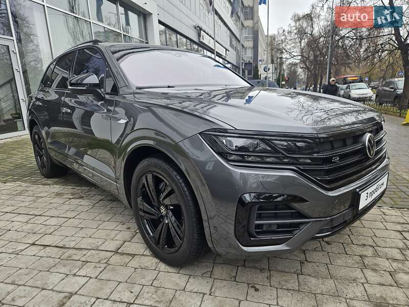 Внедорожник / Кроссовер Volkswagen Touareg 2023 в Киеве