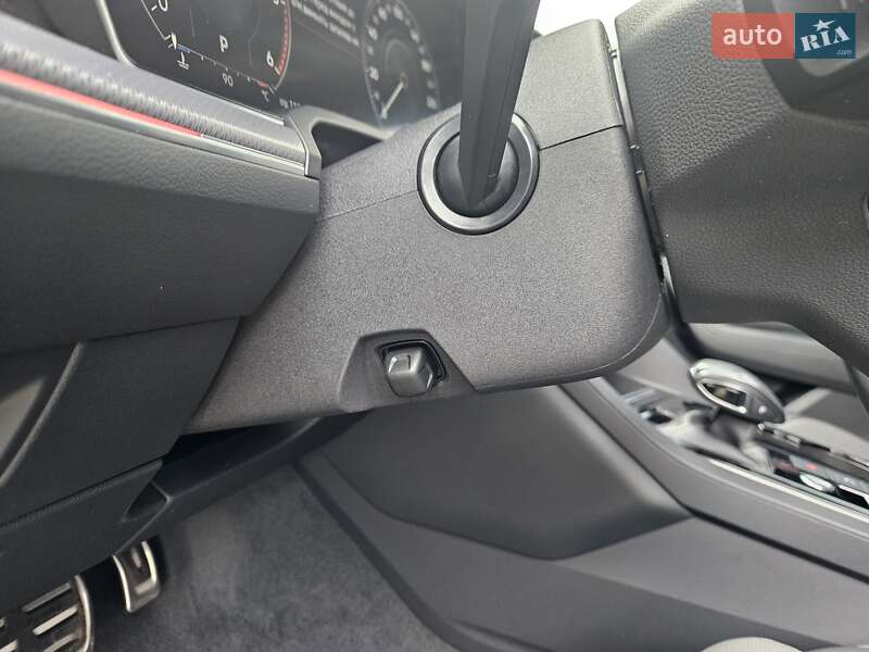 Внедорожник / Кроссовер Volkswagen Touareg 2023 в Киеве