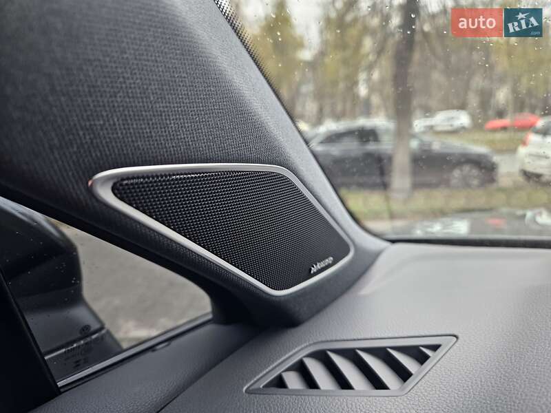 Внедорожник / Кроссовер Volkswagen Touareg 2023 в Киеве