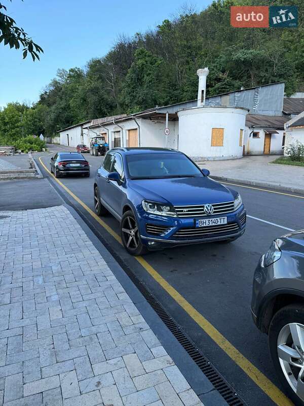 Volkswagen Touareg 2015