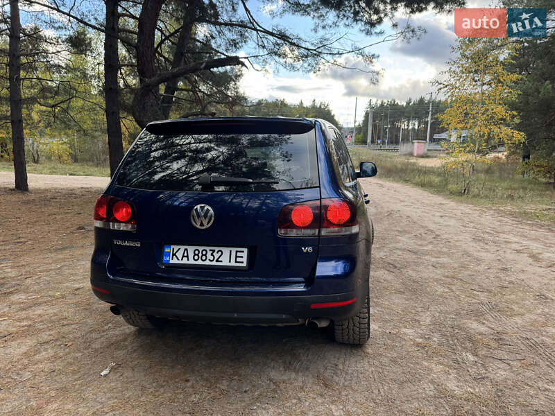 Внедорожник / Кроссовер Volkswagen Touareg 2007 в Киеве