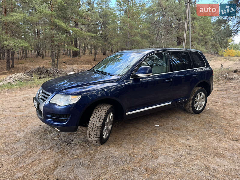Внедорожник / Кроссовер Volkswagen Touareg 2007 в Киеве