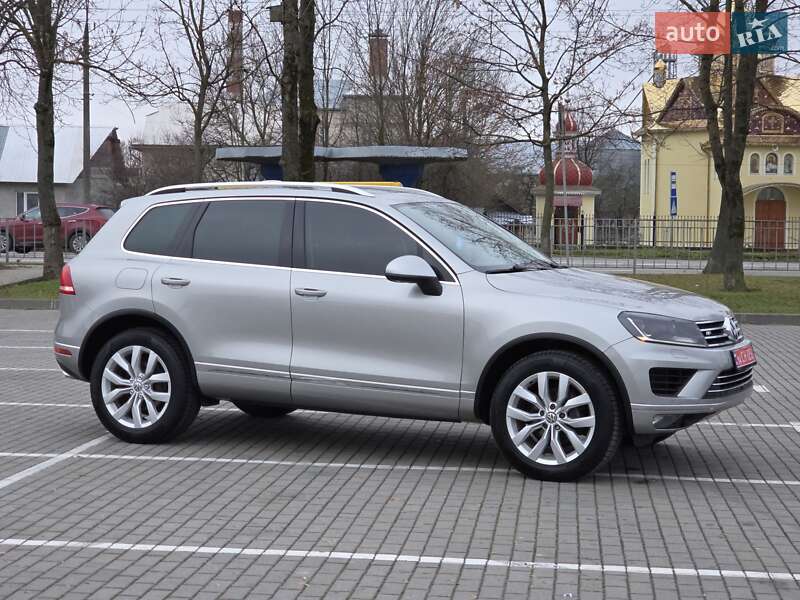 Внедорожник / Кроссовер Volkswagen Touareg 2016 в Коломые