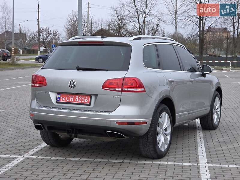 Внедорожник / Кроссовер Volkswagen Touareg 2016 в Коломые