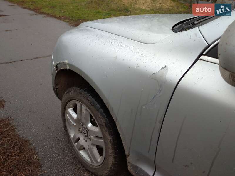 Внедорожник / Кроссовер Volkswagen Touareg 2005 в Ромнах