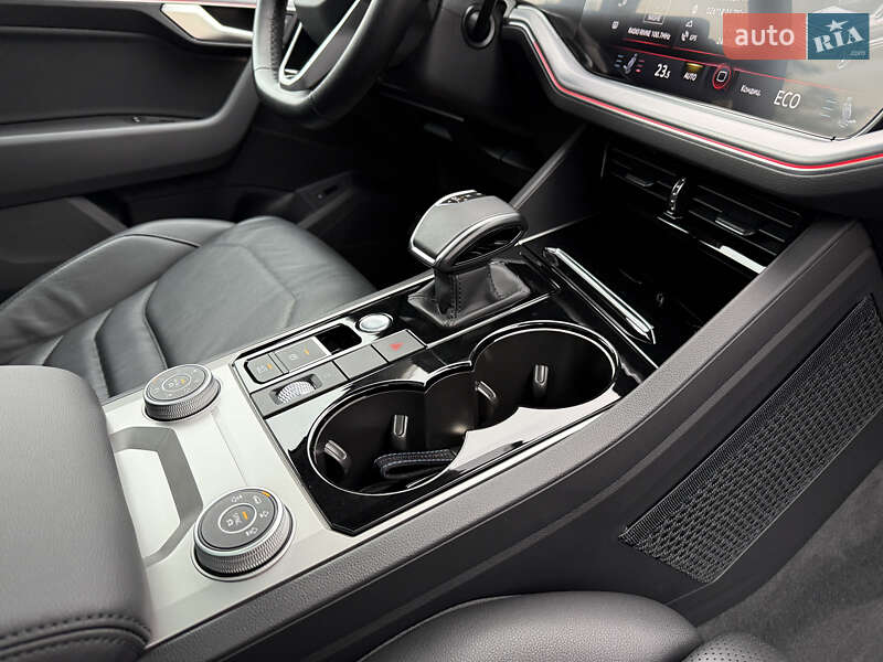 Внедорожник / Кроссовер Volkswagen Touareg 2021 в Ровно