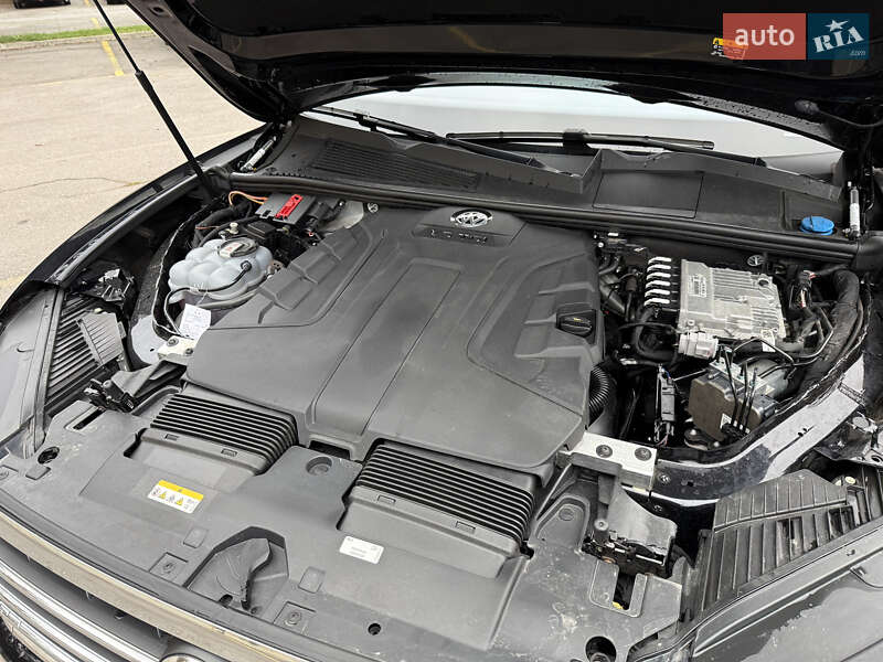 Внедорожник / Кроссовер Volkswagen Touareg 2021 в Ровно