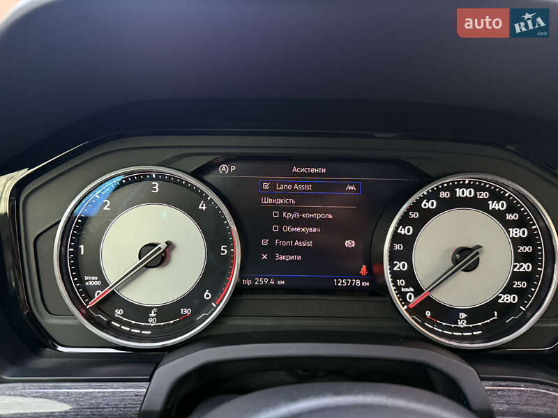 Внедорожник / Кроссовер Volkswagen Touareg 2020 в Киеве