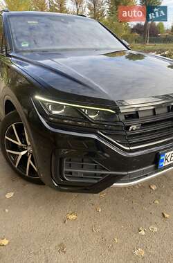 Внедорожник / Кроссовер Volkswagen Touareg 2018 в Кривом Роге