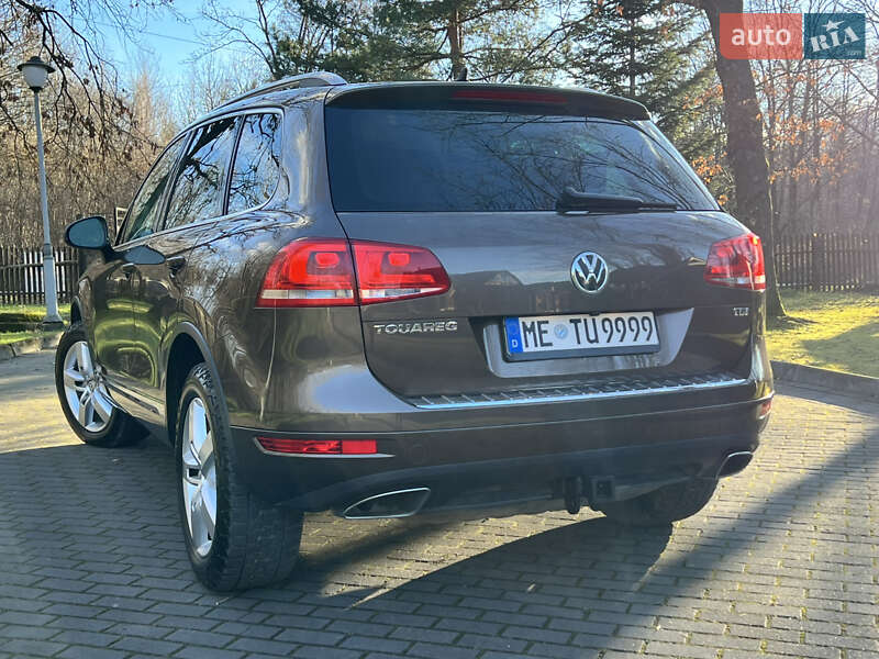 Внедорожник / Кроссовер Volkswagen Touareg 2012 в Трускавце