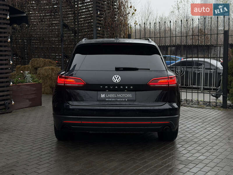 Внедорожник / Кроссовер Volkswagen Touareg 2019 в Киеве