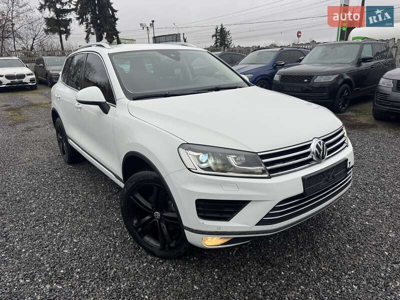 Внедорожник / Кроссовер Volkswagen Touareg 2017 в Тернополе