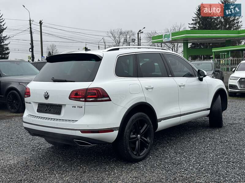 Внедорожник / Кроссовер Volkswagen Touareg 2017 в Тернополе