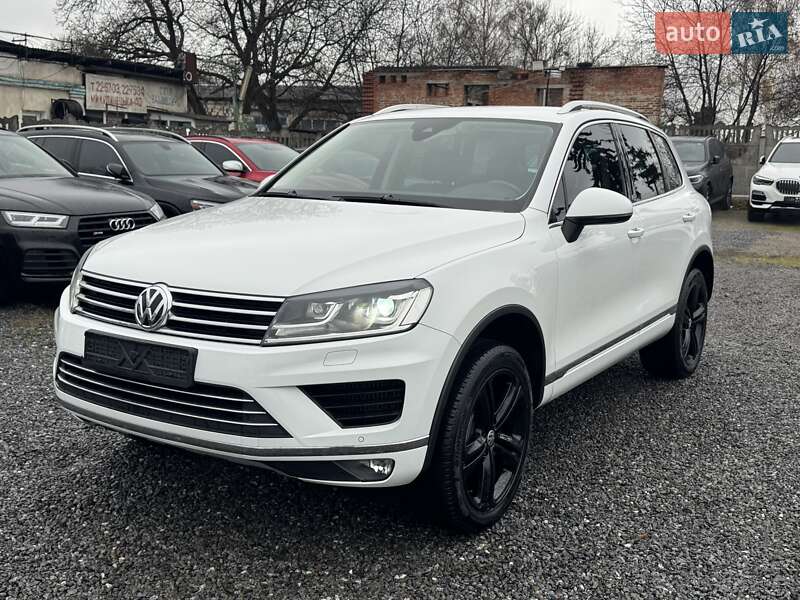 Внедорожник / Кроссовер Volkswagen Touareg 2017 в Тернополе