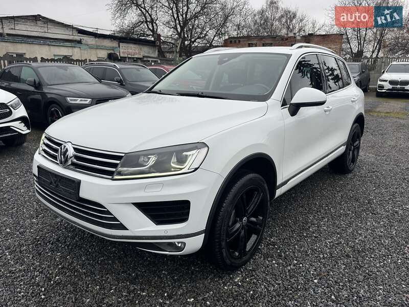Внедорожник / Кроссовер Volkswagen Touareg 2017 в Тернополе