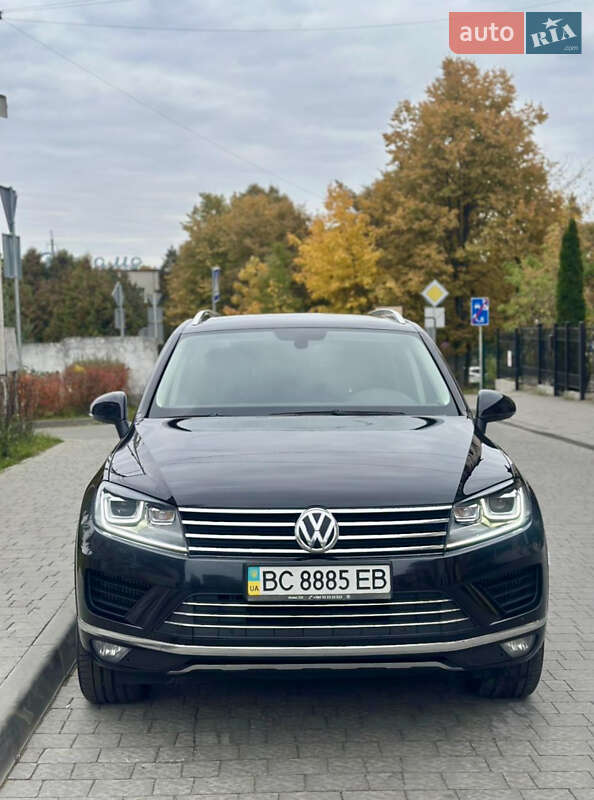 Внедорожник / Кроссовер Volkswagen Touareg 2017 в Львове