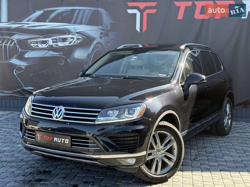 Внедорожник / Кроссовер Volkswagen Touareg 2016 в Львове
