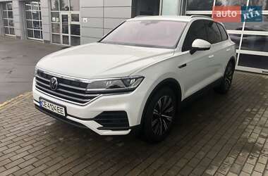 Внедорожник / Кроссовер Volkswagen Touareg 2021 в Киеве