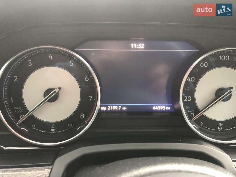 Позашляховик / Кросовер Volkswagen Touareg 2021 в Києві фото 15 Позашляховик / Кросовер Volkswagen Touareg 2021 в Києві