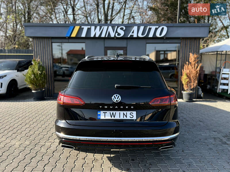 Внедорожник / Кроссовер Volkswagen Touareg 2018 в Одессе