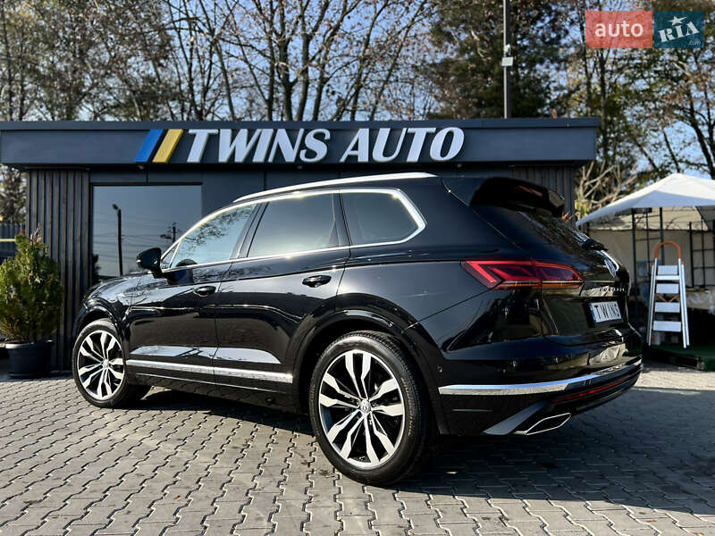 Внедорожник / Кроссовер Volkswagen Touareg 2018 в Одессе