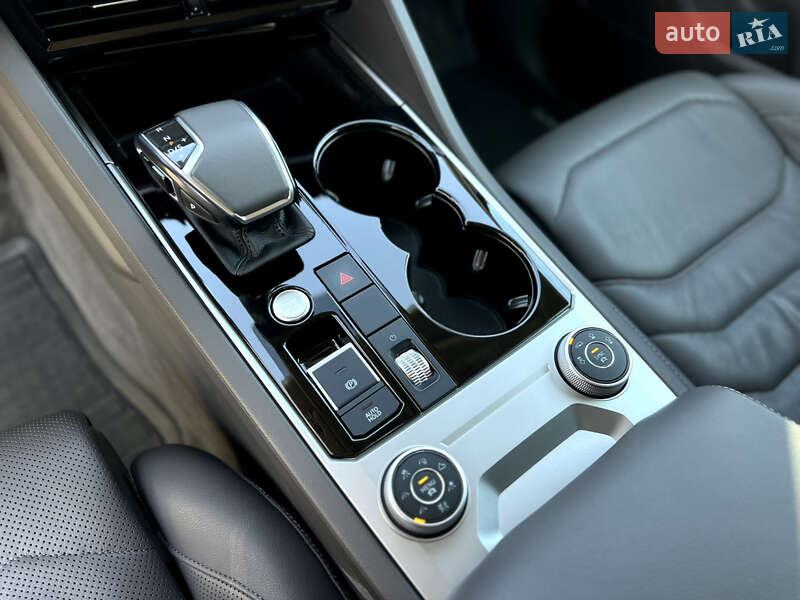 Внедорожник / Кроссовер Volkswagen Touareg 2018 в Одессе