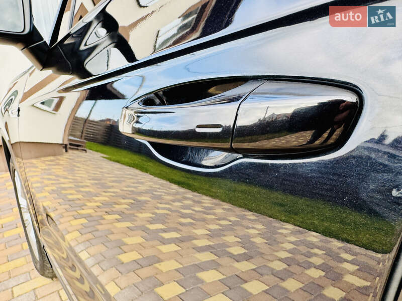 Внедорожник / Кроссовер Volkswagen Touareg 2019 в Киеве