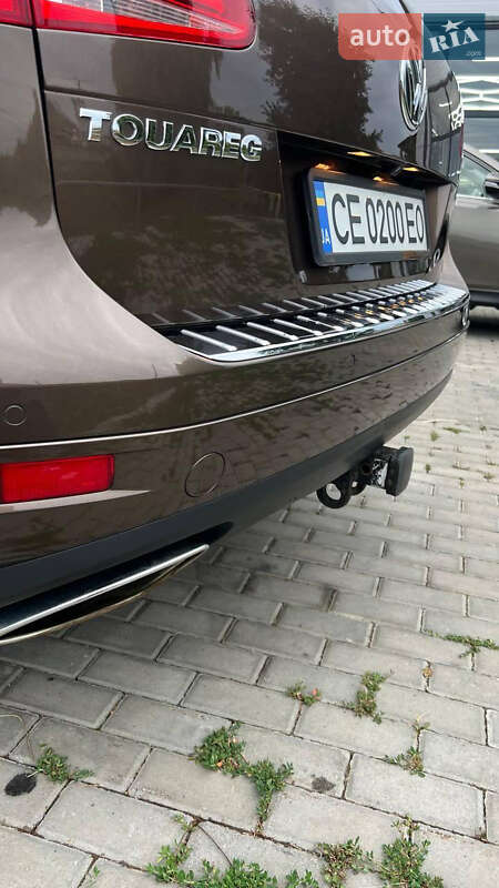 Позашляховик / Кросовер Volkswagen Touareg 2010 в Новоселиці
