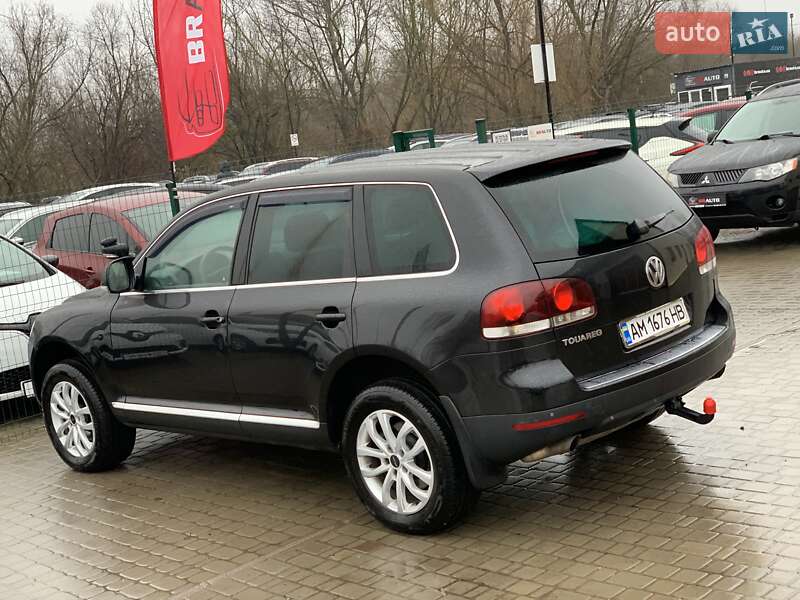 Внедорожник / Кроссовер Volkswagen Touareg 2007 в Бердичеве