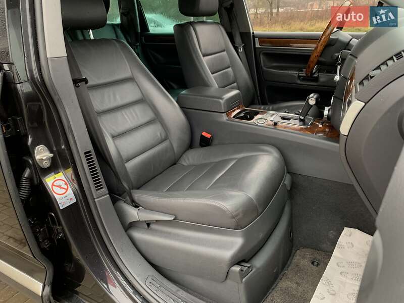 Внедорожник / Кроссовер Volkswagen Touareg 2007 в Бердичеве