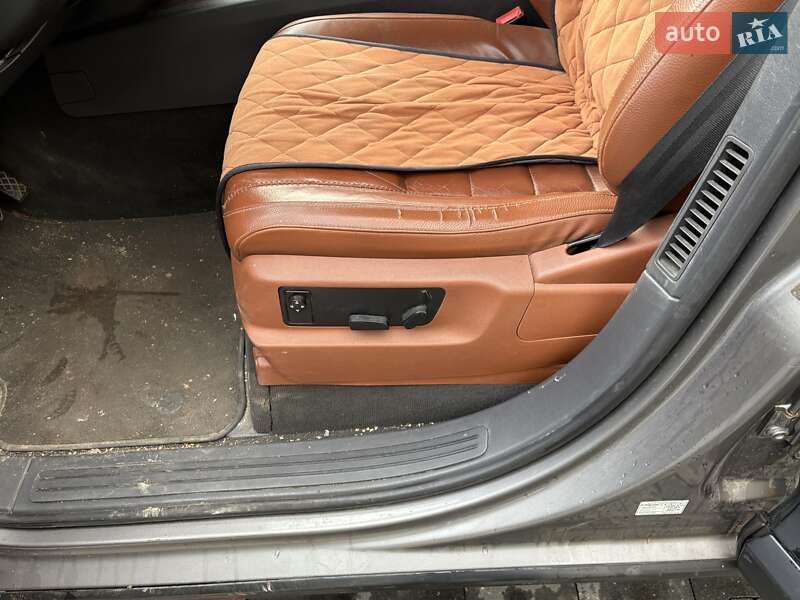 Позашляховик / Кросовер Volkswagen Touareg 2007 в Івано-Франківську