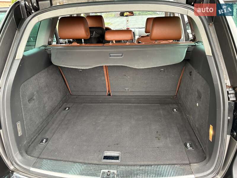 Позашляховик / Кросовер Volkswagen Touareg 2007 в Івано-Франківську