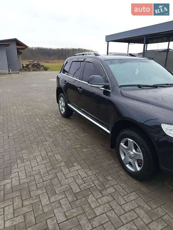 Внедорожник / Кроссовер Volkswagen Touareg 2008 в Тячеве
